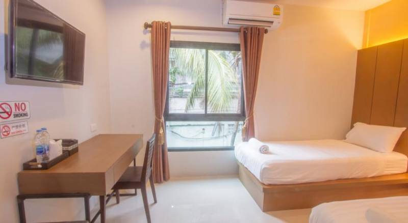 Sunny Hostel Chiangmai @Tha Pae