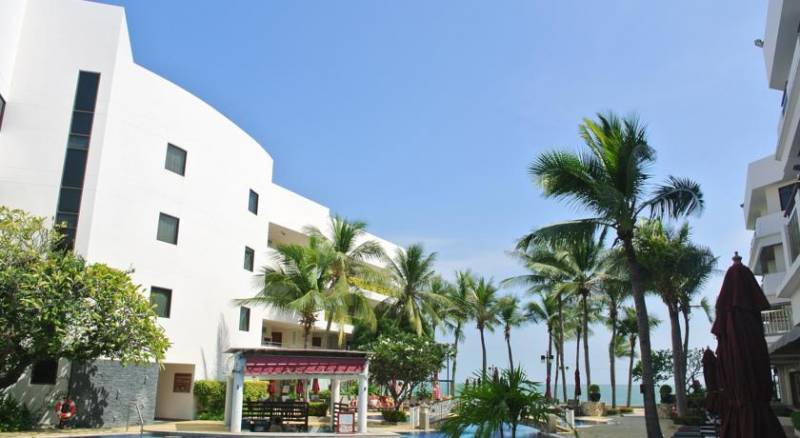 The Imperial Hua Hin Beach Resort