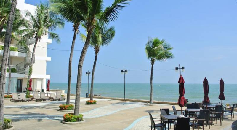 The Imperial Hua Hin Beach Resort