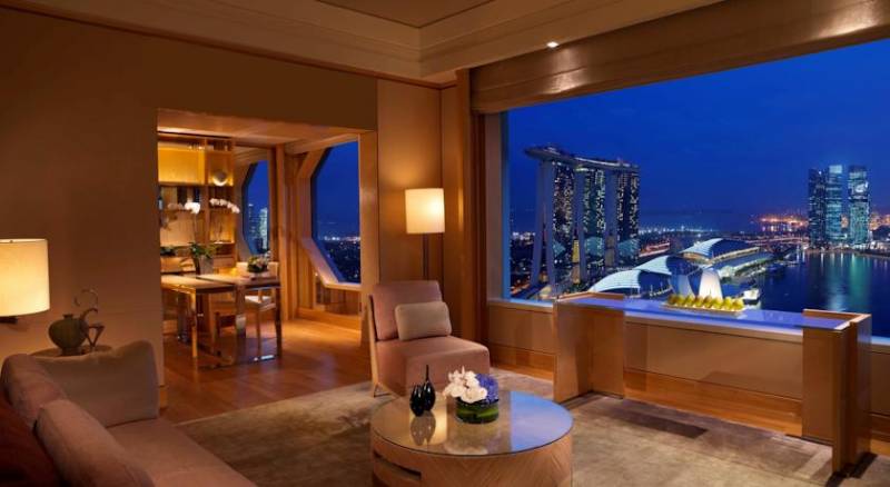 The Ritz-Carlton, Millenia Singapore