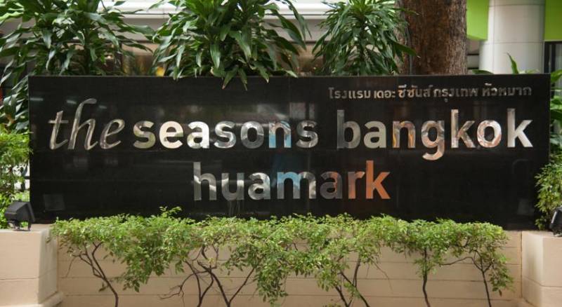 The Seasons Bangkok Huamark