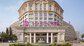 E-DA Royal Hotel