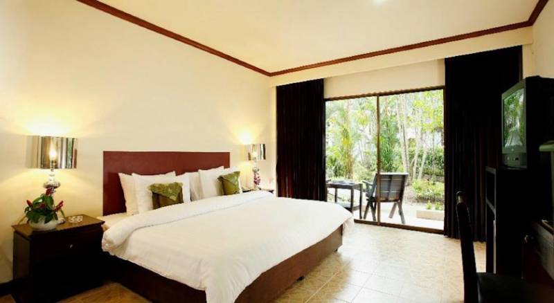 Bamboo Beach Hotel & Spa