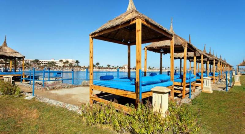 Beach Albatros Resort