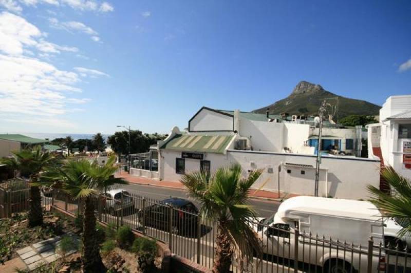 Camps Bay Resort