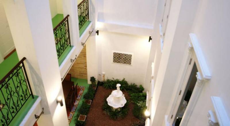 Casa Blanca Boutique Hotel