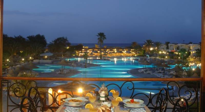 Club Azur Resort