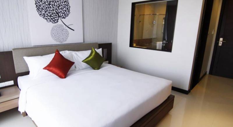 Eastin Easy Patong Phuket