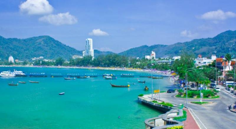 Eastin Easy Patong Phuket