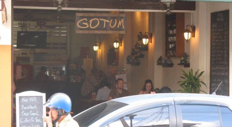 Gotum Hostel & Restaurant