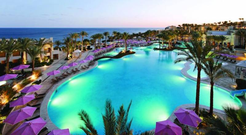 Grand Rotana Resort & Spa