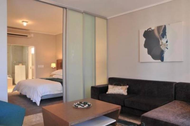 Harbour Bridge Hotel & Suites