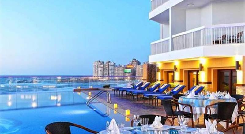 Hilton Alexandria Corniche