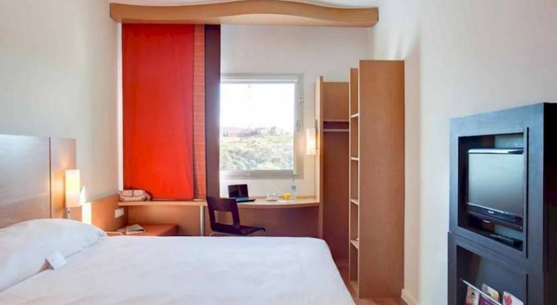 Ibis Tanger City Center