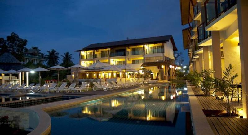 Lanta Pura Beach Resort