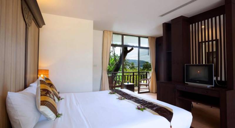 Patong Lodge Hotel