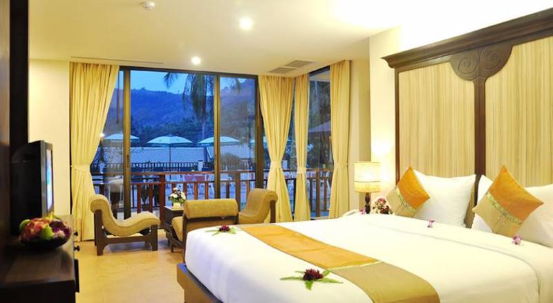 Patong Lodge Hotel