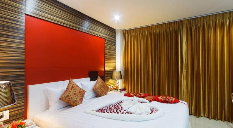 Patong Max Value Hotel