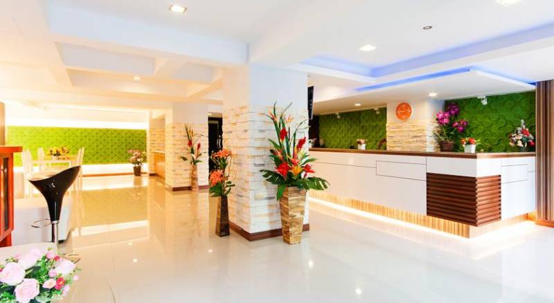 Patong Max Value Hotel