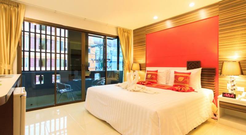 Patong Max Value Hotel