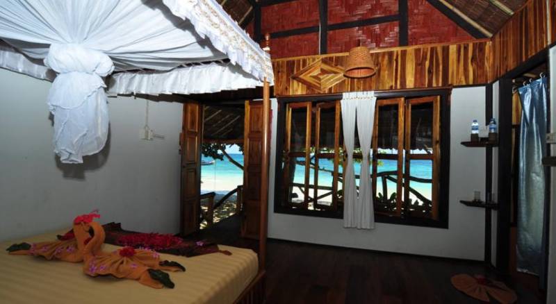 Phi Phi Relax Beach Resort