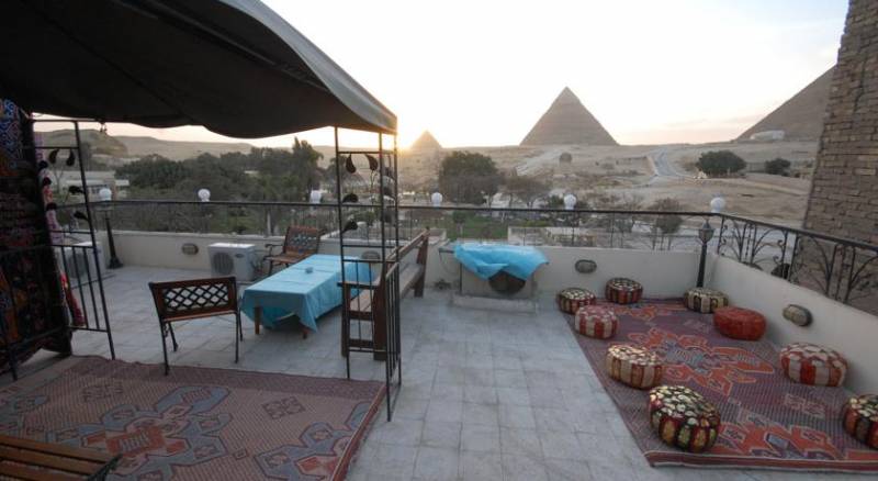 Pyramids View Inn