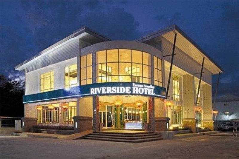 Riverside Hotel