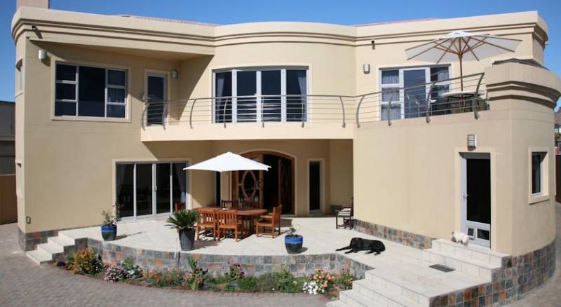 Royal Benguela Guesthouse