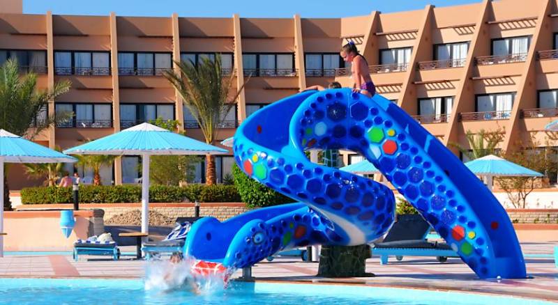 Sonesta Pharaoh Beach Resort