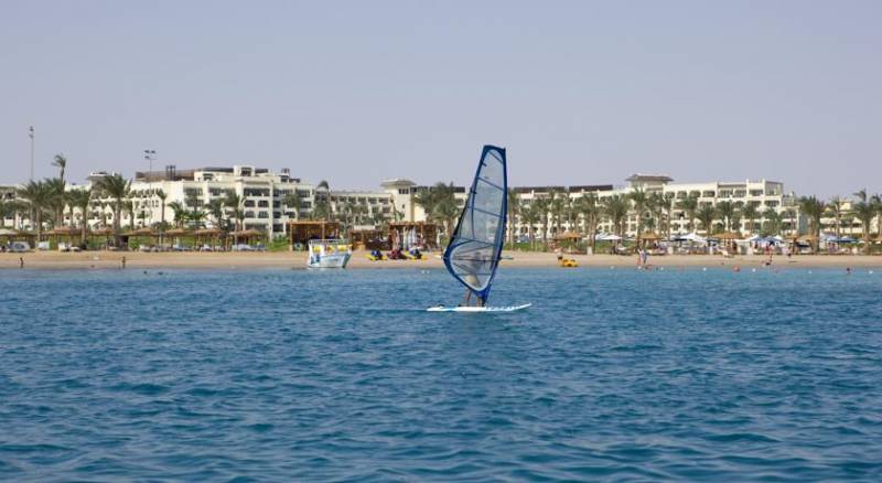 Steigenberger Al Dau Beach Hotel