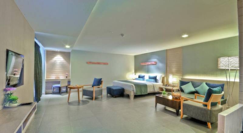 The ASHLEE Heights Patong Hotel & Suites