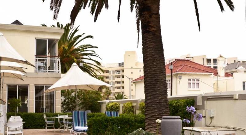 Three Cities Bantry Bay Suite Hotel