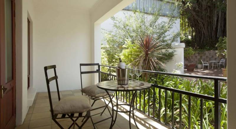 Val Du Charron Guest House & Wine Estate