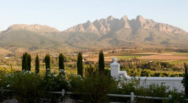 Val Du Charron Guest House & Wine Estate