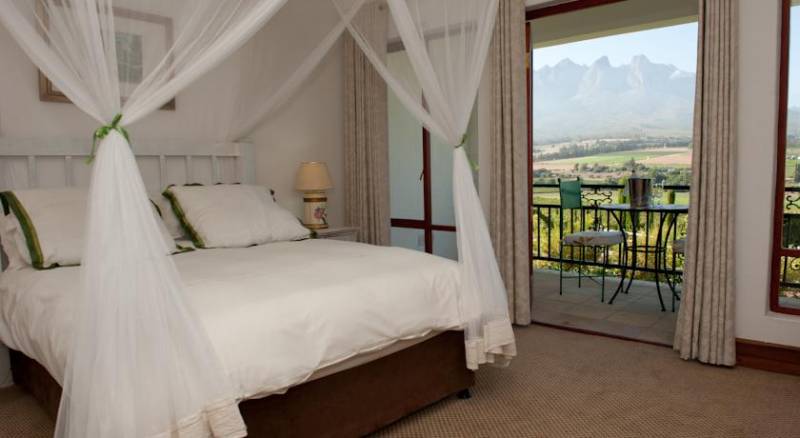 Val Du Charron Guest House & Wine Estate