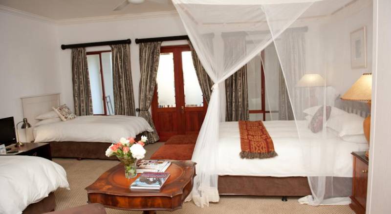 Val Du Charron Guest House & Wine Estate