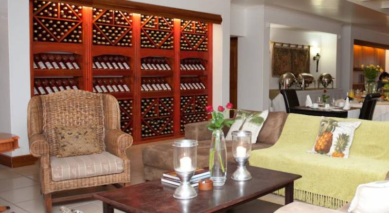 Val Du Charron Guest House & Wine Estate