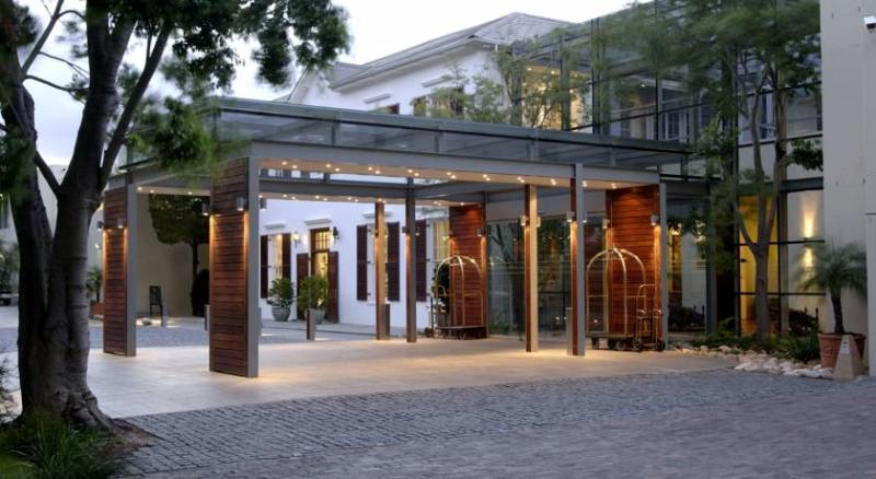 Vineyard Hotel