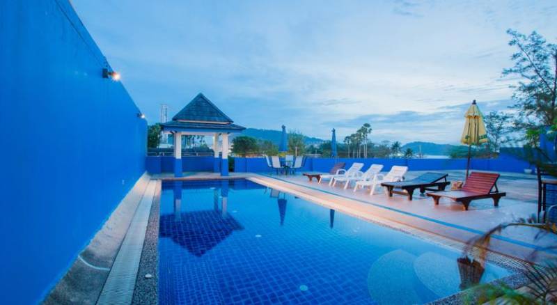 White Sand Resortel, Patong