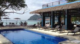 Phi Phi Long Beach Resort & Villa