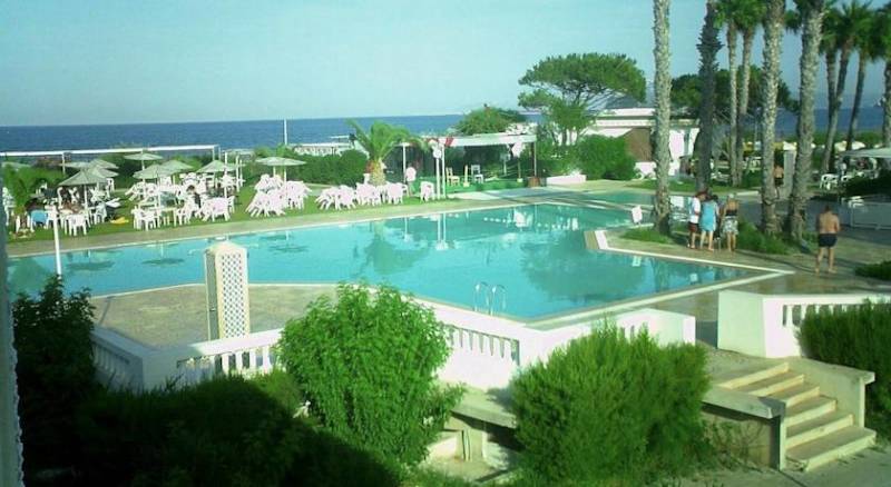 Ain Meriem Beach Holiday Village