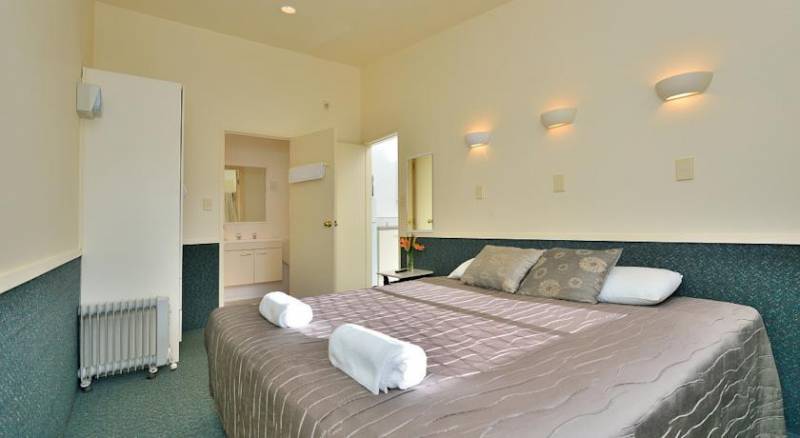 Auckland Northshore Motels & Holiday Park