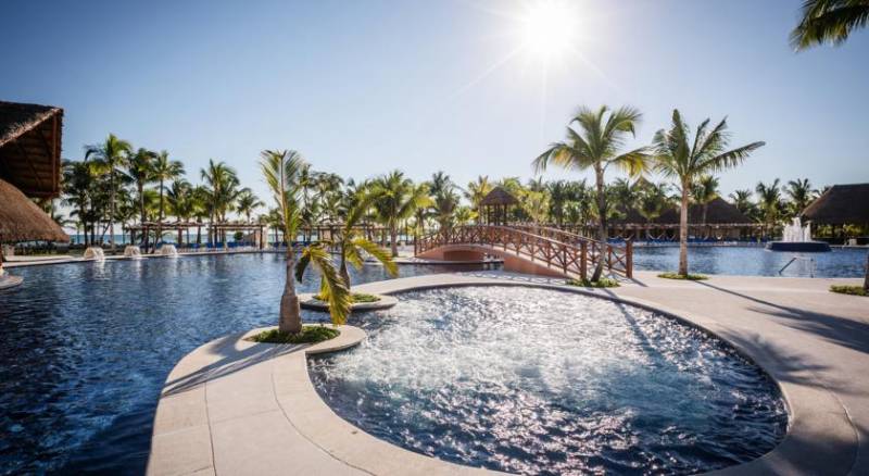 Barcelo Maya Caribe - All Inclusive