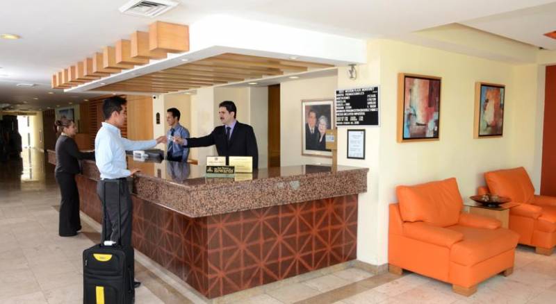 Best Western Plaza Monterrey