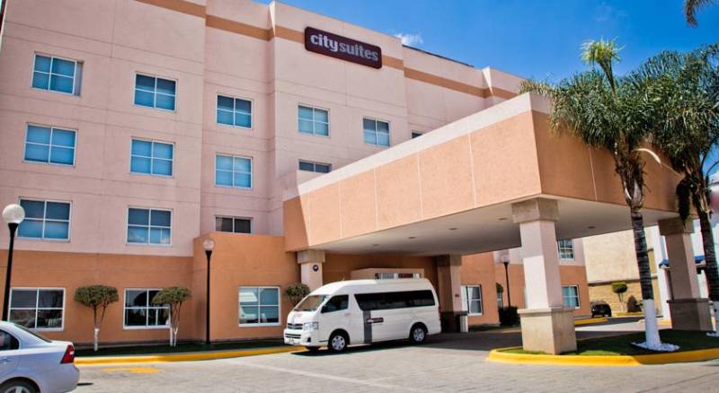 City Express Suites San Luis Potosí