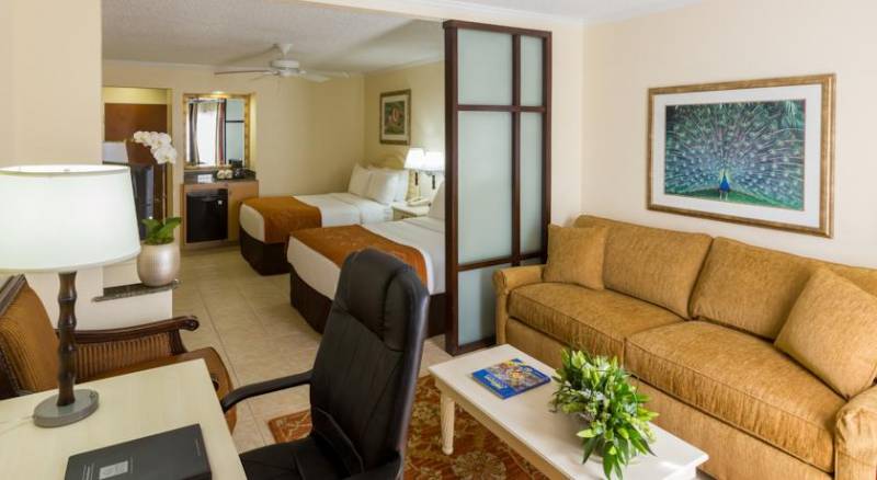 Comfort Suites Paradise Island