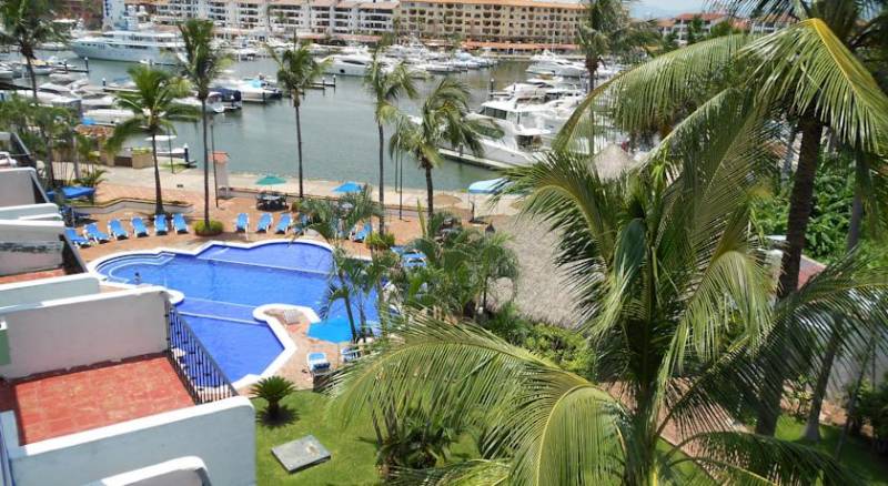 Flamingo Vallarta Hotel & Marina