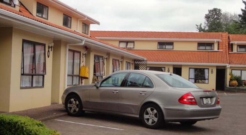 Gwendoline Court Motor Lodge