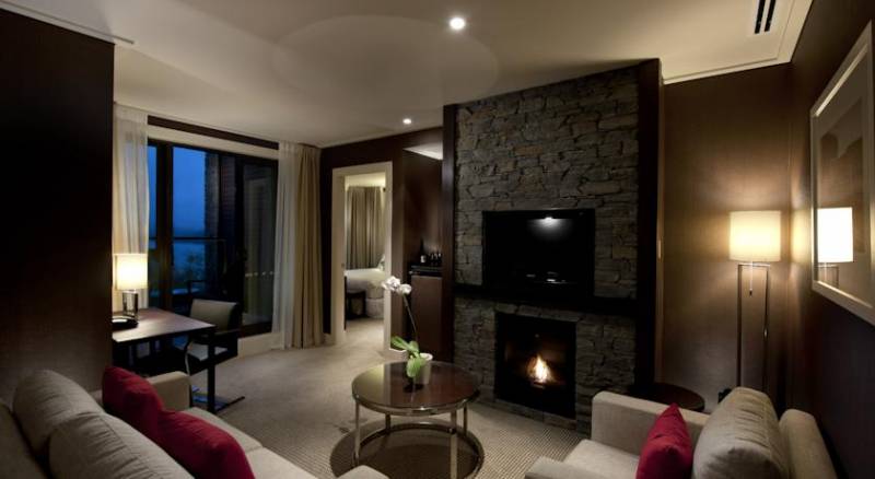 Hilton Queenstown Resort & Spa