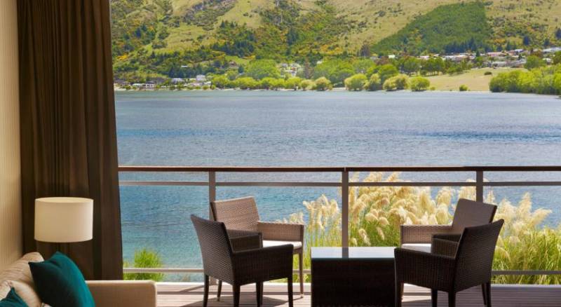 Hilton Queenstown Resort & Spa